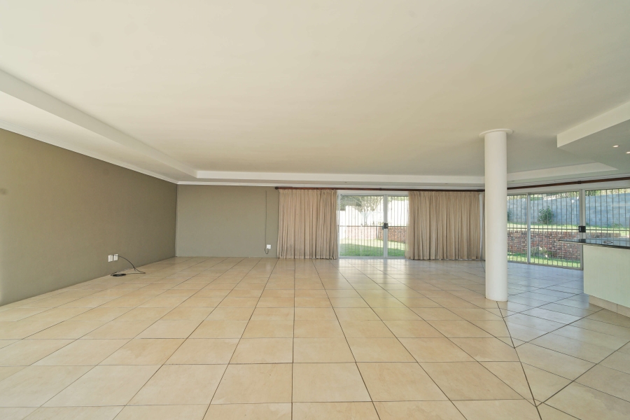 8 Bedroom Property for Sale in Winterstrand Eastern Cape